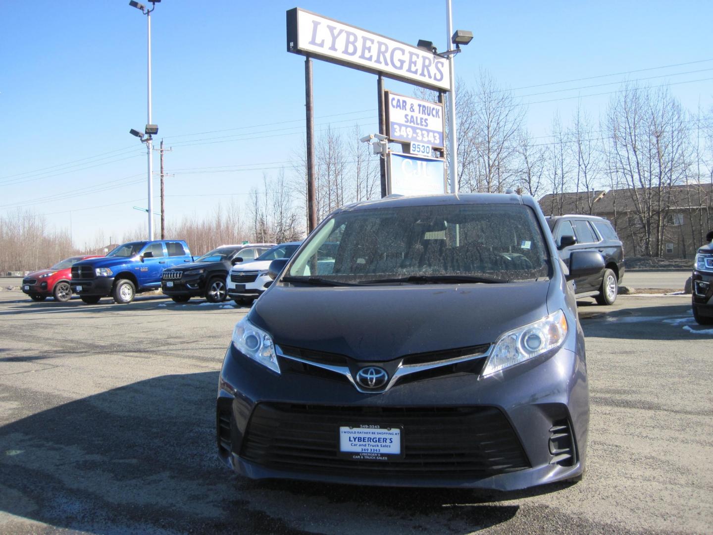 2020 blue /Tan Toyota Sienna LE 8-Passenger (5TDKZ3DC8LS) with an 3.5L V6 EFI DOHC 24V engine, 8A transmission, located at 9530 Old Seward Highway, Anchorage, AK, 99515, (907) 349-3343, 61.134140, -149.865570 - Photo#1